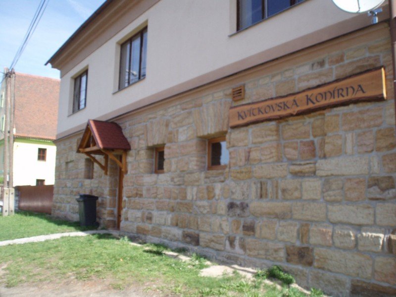 Kvítkovská Konírna - restaurace
