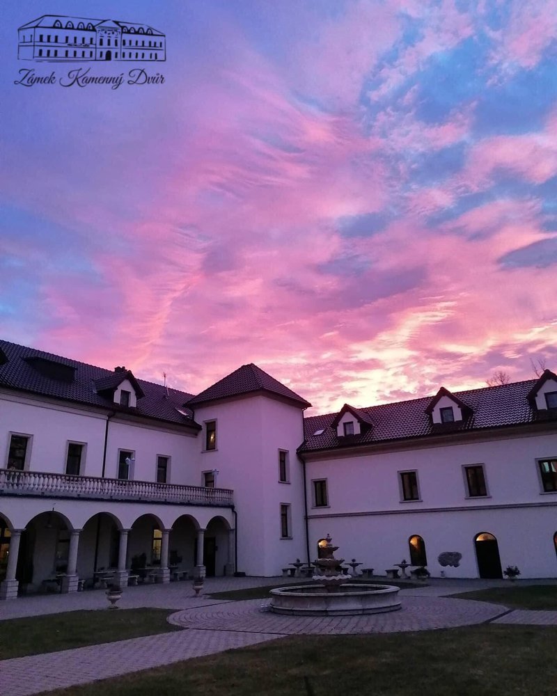 Zámek Kamenný Dvůr - restaurace