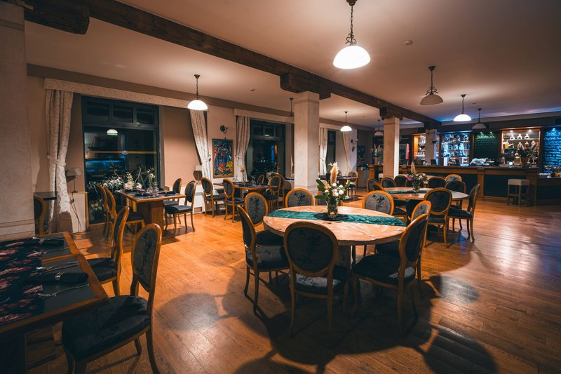 Grill restaurant Mlýn Karlštejn