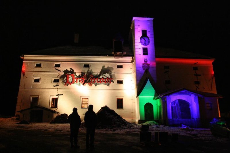 Draxmoor - strašidelný zámek