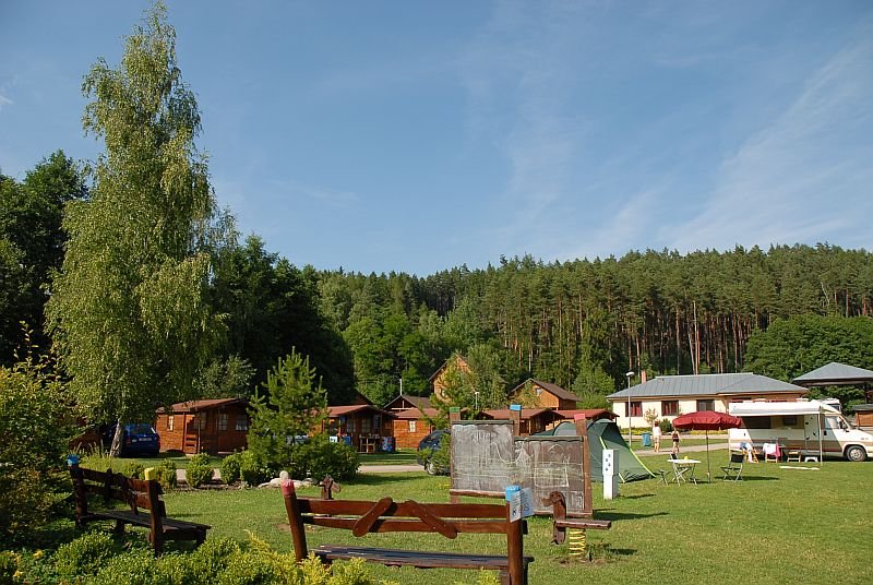 Koupaliště a kemp Pecka